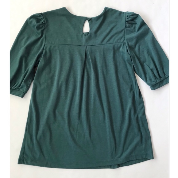 Daisy Fuentes Moda Women’s Short Sleeve Jade Pleated Top Size Small - Picture 2 of 6
